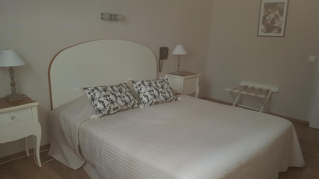 Le Castelet Des Alpilles Hotel Saint-Rémy-de-Provence Екстериор снимка