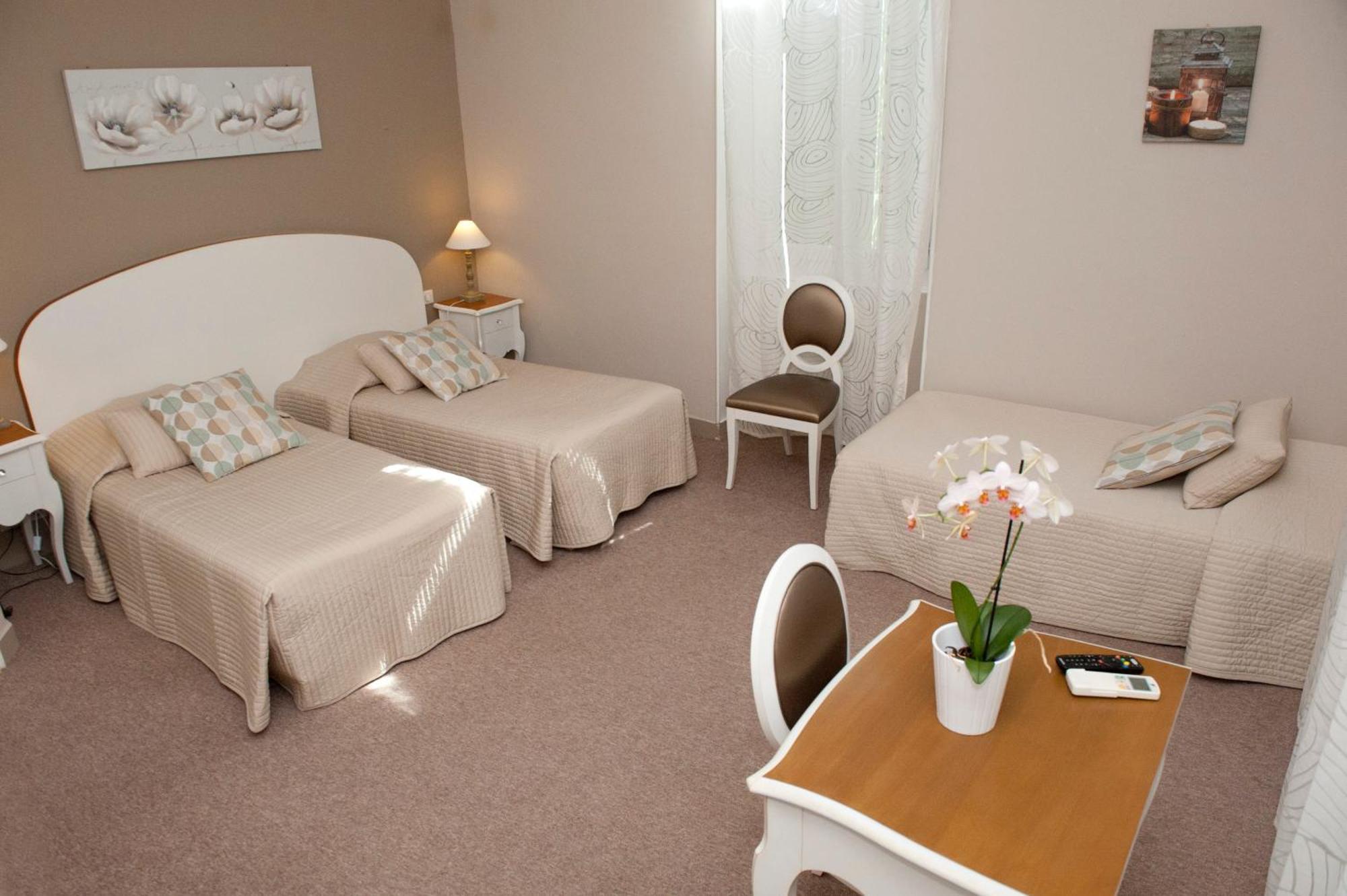 Le Castelet Des Alpilles Hotel Saint-Rémy-de-Provence Екстериор снимка