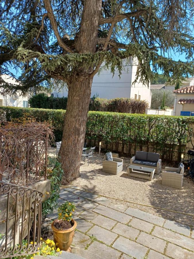 Le Castelet Des Alpilles Hotel Saint-Rémy-de-Provence Екстериор снимка