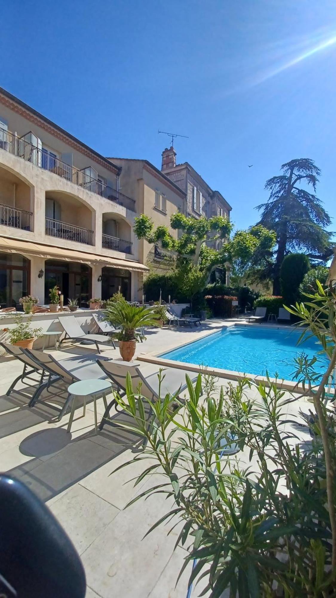 Le Castelet Des Alpilles Hotel Saint-Rémy-de-Provence Екстериор снимка