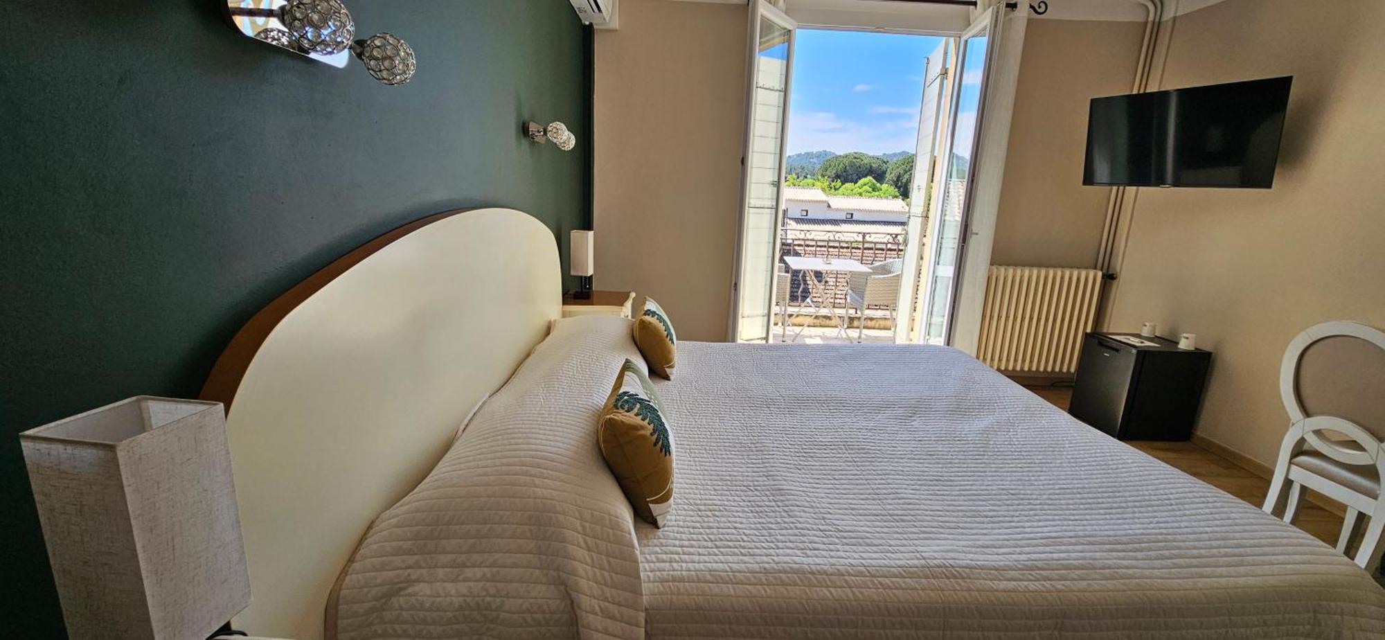 Le Castelet Des Alpilles Hotel Saint-Rémy-de-Provence Екстериор снимка