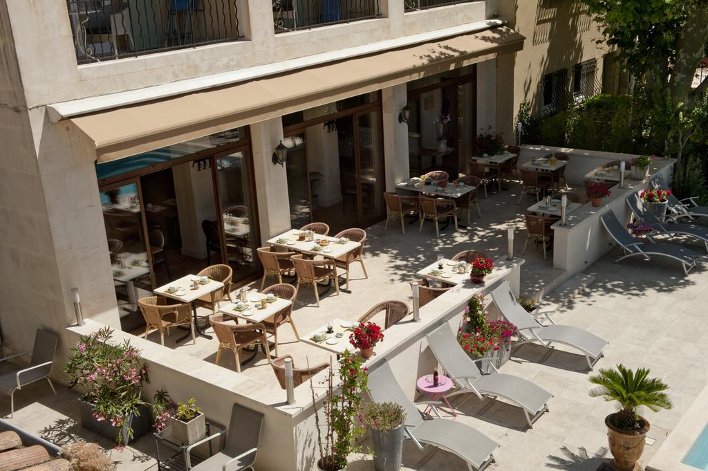 Le Castelet Des Alpilles Hotel Saint-Rémy-de-Provence Екстериор снимка