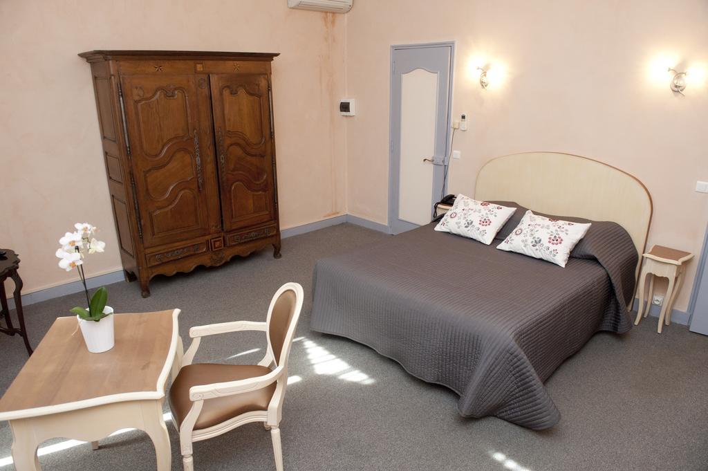 Le Castelet Des Alpilles Hotel Saint-Rémy-de-Provence Екстериор снимка
